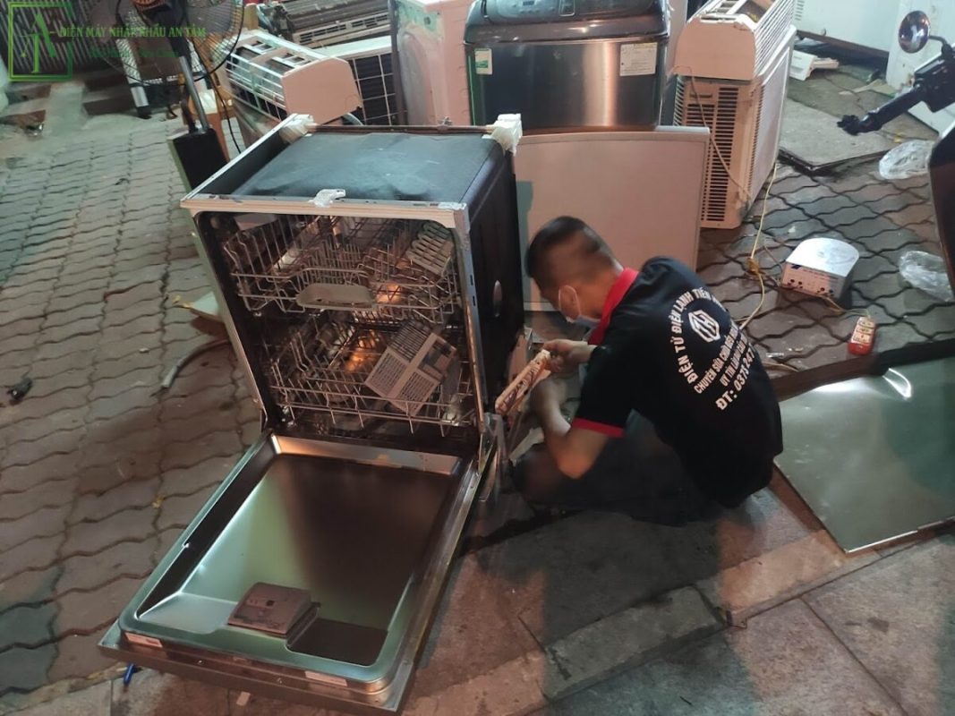 thợ sửa điện máy tại Bình Dương