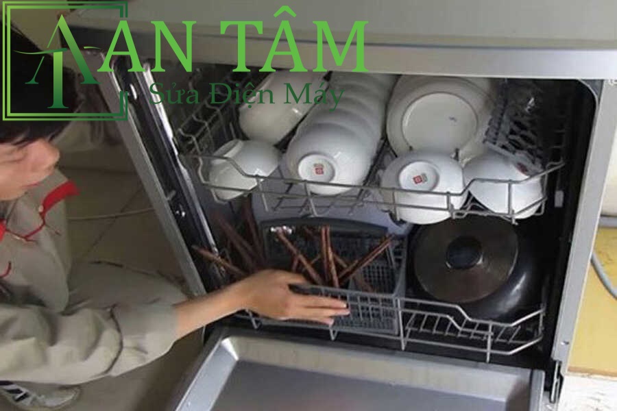 sửa điện máy quận Đống Đa giá rẻ